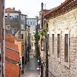 Apartment Colona