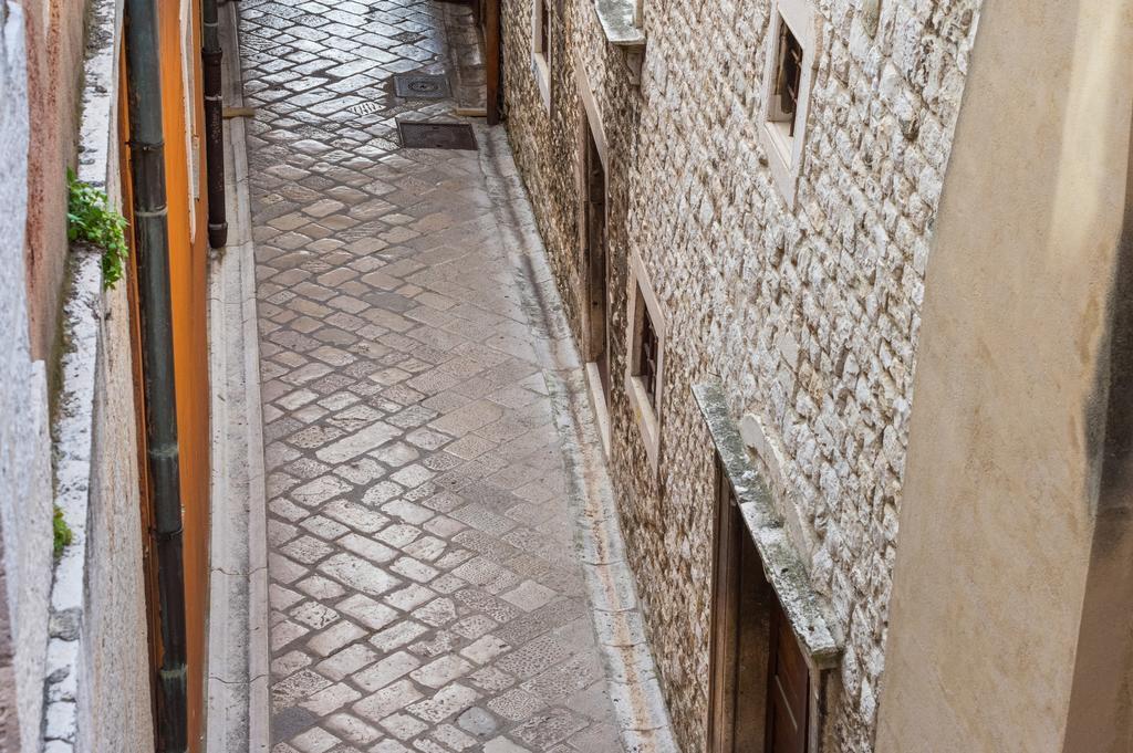 Colona Apartament