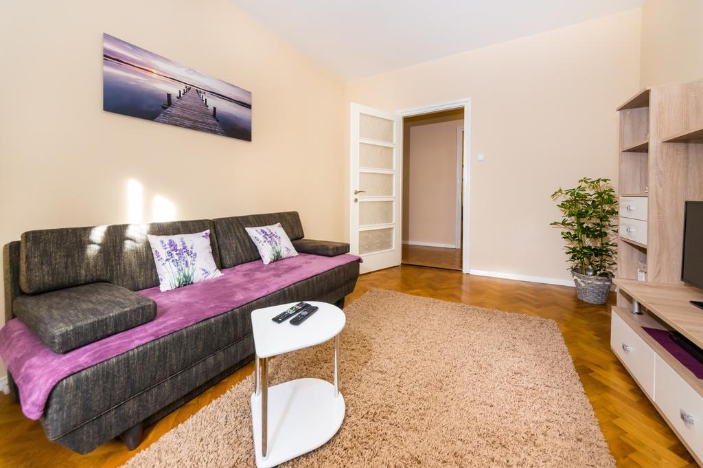 Colona Apartament